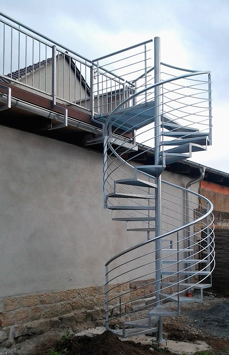 Hochwertige Treppen und Geländer für innen und außen - Bau- und